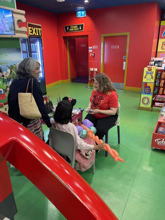 Hamleys Entertainment Strongbones Disney Party