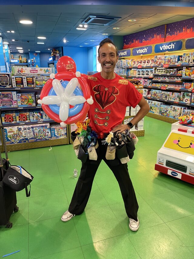 Hamleys Entertainment Strongbones Disney Party